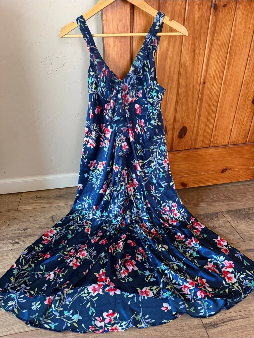 Oscar de La Renta Pink Label Floral Ruffle Nightgown - Navy Floral
